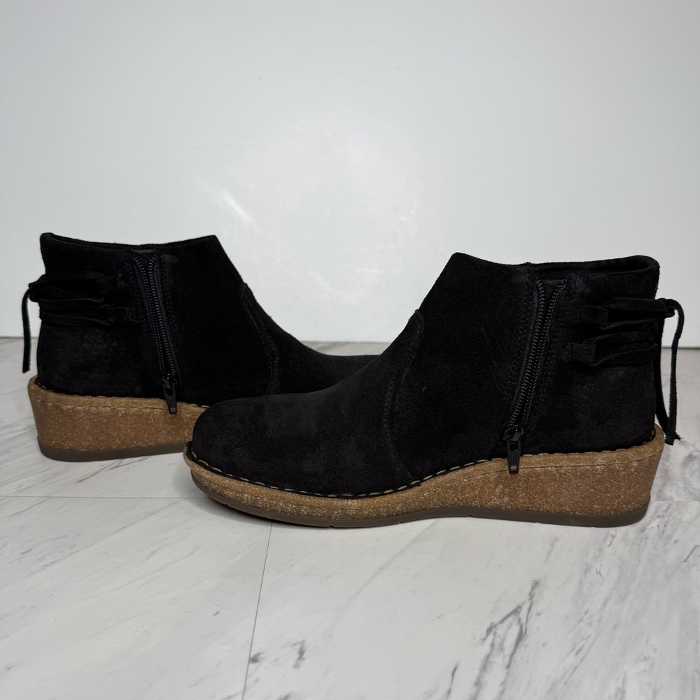 New! Born Viana Black Distressed Wedge Bootie 9 1/2 - Picture 6 of 14